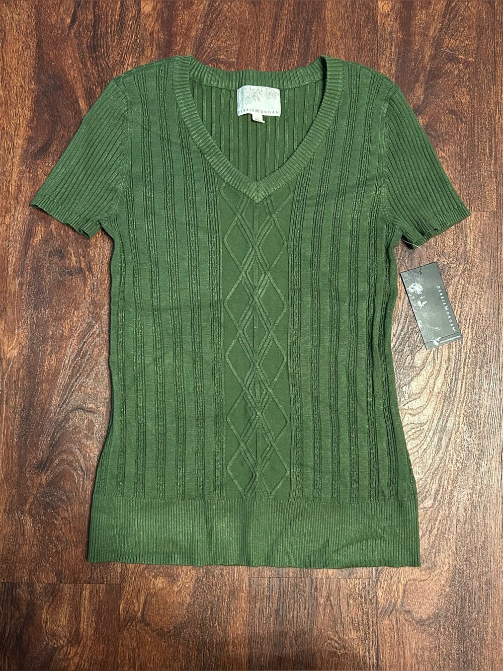 Debbie Morgan Green Short Sleeve Cable V-Neck Sweater - NWT